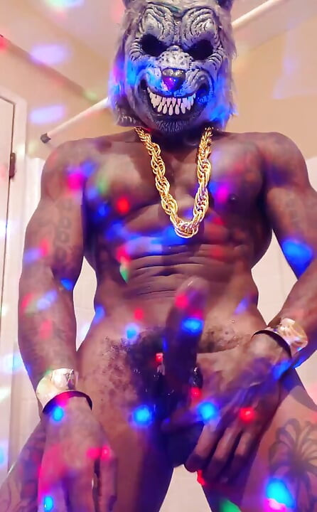 BBC Worship Hallelujah Johnson ( Cumshot in Kyle Lewis Face ) Tall Dark Chocolate Muscles Tattoos Hairy BBC Hallelujah Johnson M