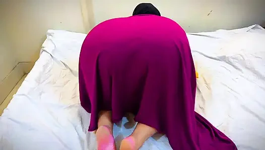 Güne yastıkla sikişmeden başemiyorum çünkü Arap süper ateşli orta yaşlı seksi kadınlar