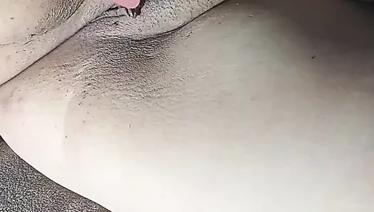 Masturbating slowly – 27cm x 5cm thick monster TOTAL roma in it, I enjoy the saturation