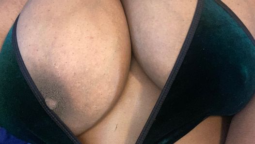 Beautiful BBW Natural Tits