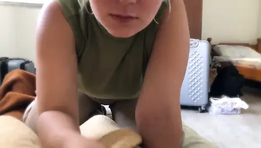 Зрительный контакт с Vilu Vidish дрочит в видео от первого лица