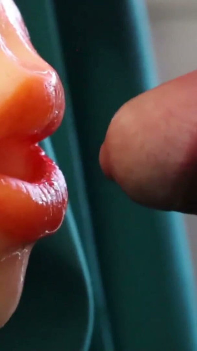 I love to fuck deeply this humid deep realistic mouth with pleasure | Clip 2