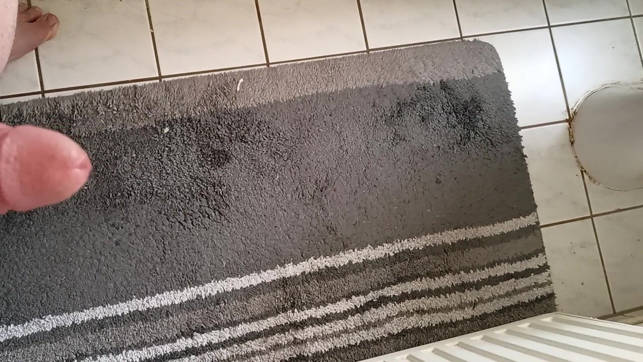 Jerked off and cummed in the bathroom