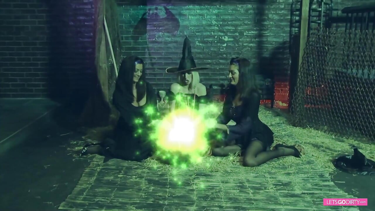 Dirty orgy with horny witches