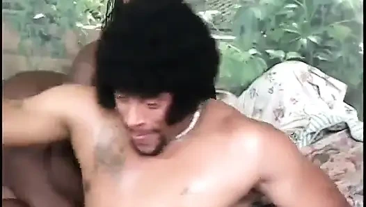 Ladies man has his dick sucked by two eager sluts in bed