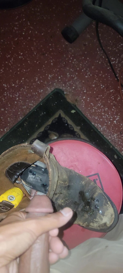 USED WORK BOOTS