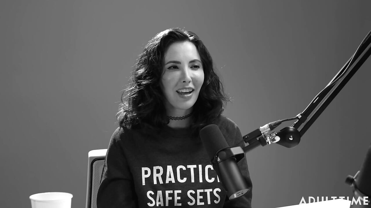 Alison Rey ve Casey Calvert'in vücudu önemli, sürtük Eras ve Taylor Swift | Adult Time Podcast