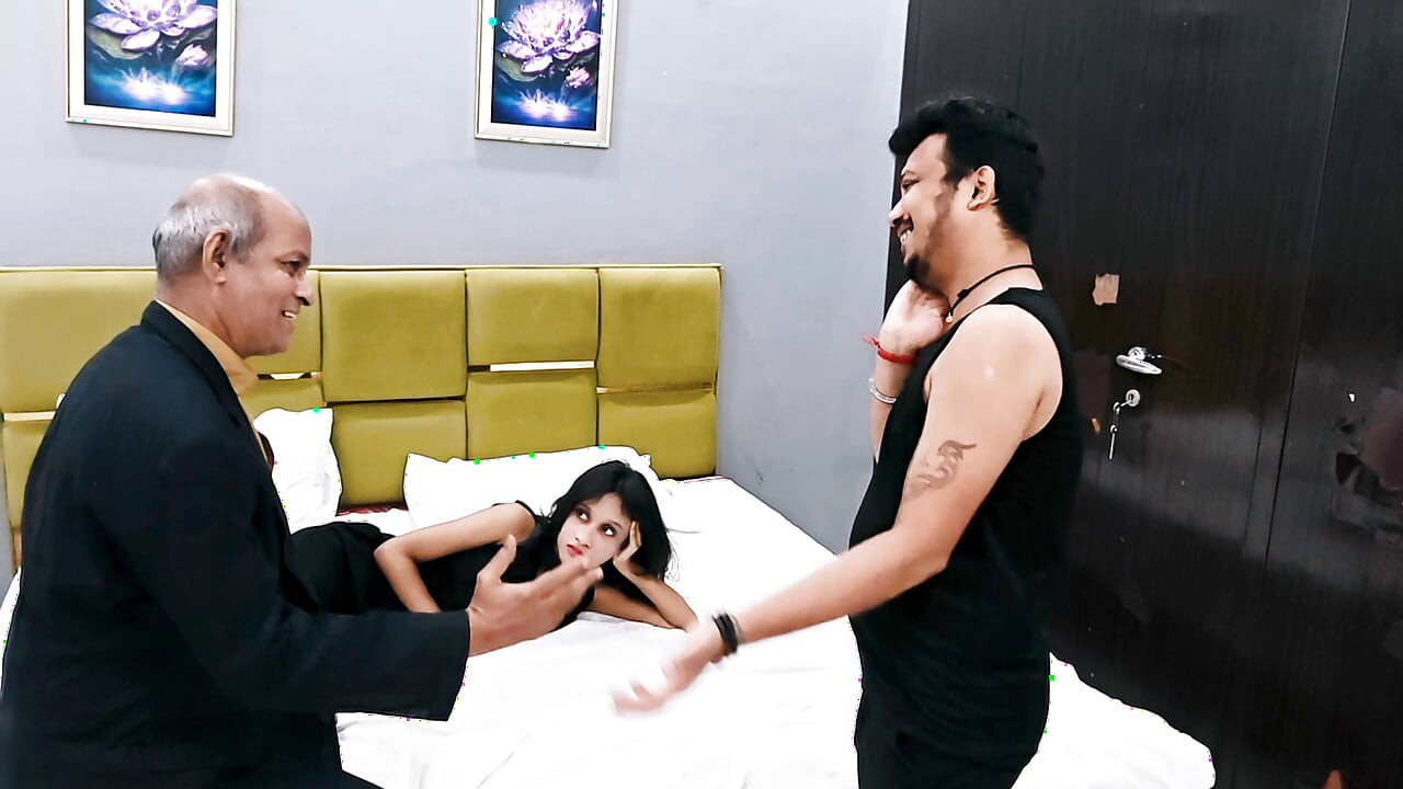 Desi Threesome video Stepfather and stepson had hardcore sex with their stepsister and Fuck her pussy. Indian Audio