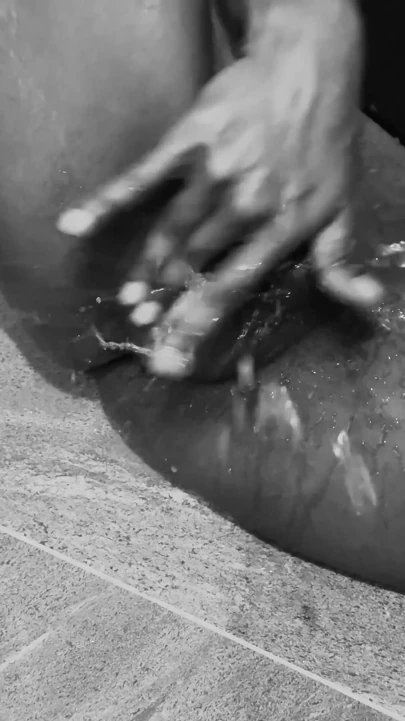 Ebony Squirt