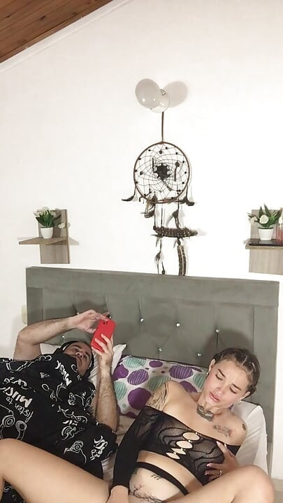 Wsiadam na mojego chłopaka i sprawiam, że dochodzi we mnie