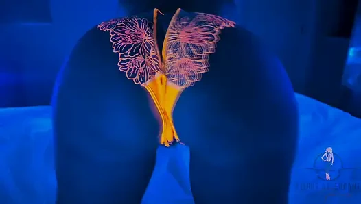 Hellt nach unten, glow up