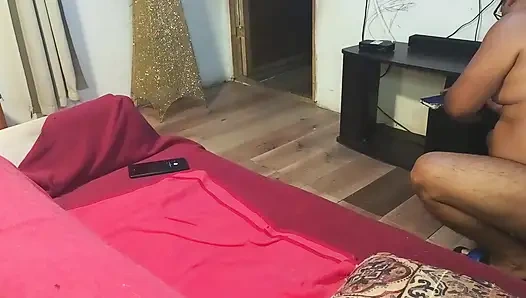 Beş aylık hamile olan eşimi poposundan vurdum ve bir kız incitti