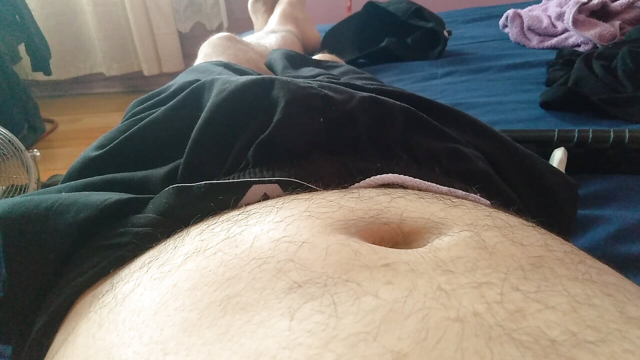 Strongman yakın çekimde süper yarağıyla çıplak