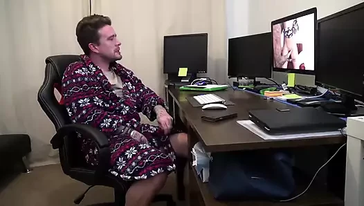 Tattooed Jess Scotland sprayed on face from Luke Hotrod