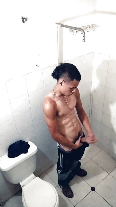 18 year old boy jerks off rich