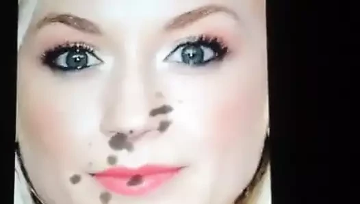 Emily kinney üzerinde boşalmak