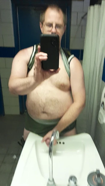 στην τουαλέτα