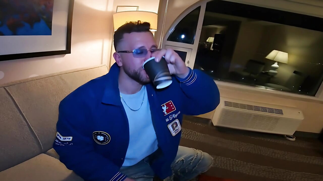 I was losing at slots so I invited a winner to fuck me in my suite