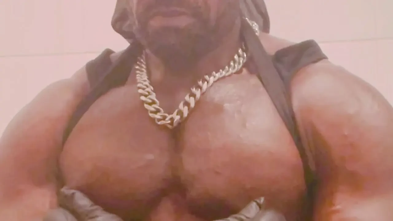 Grande peito preto musculoso padrasto peituda e pau jogo