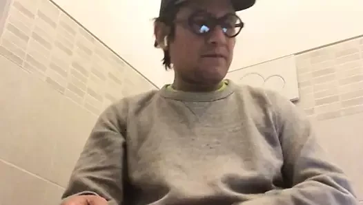 Peruvian porn video – Latin nerd in cam