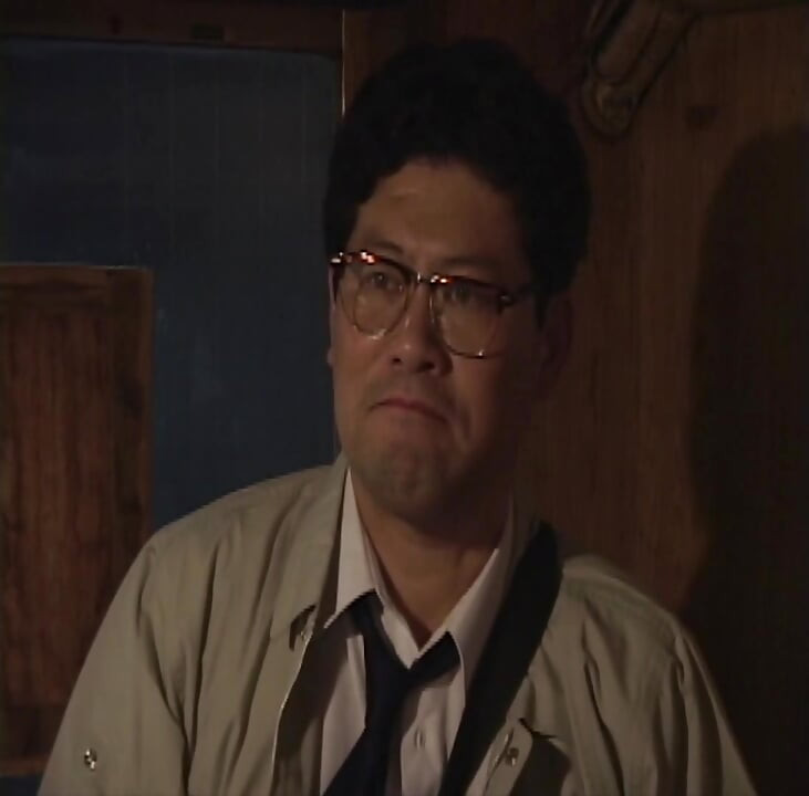 P135G06 A beautiful proprietress running a small nomiyaku with only a counter in Kabukicho. A sensual drama about a touting man and a man chased by debt collectors in the chaotic Showa-era Shinjuku!