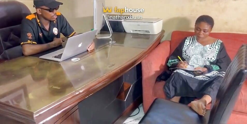 Harveyxbush and Sexyvee Meet for the First Time