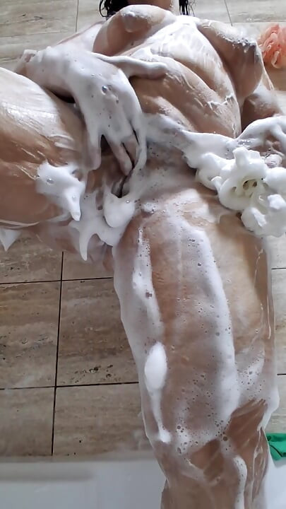 Big Ass Wife Taking a Shower