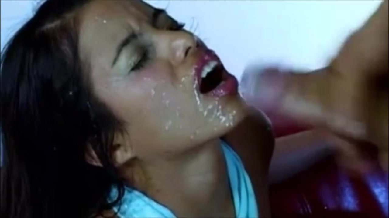 Ejaculare facială latino 12