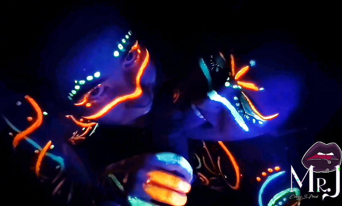 Sex and Uv Painting with Nyx & Dmona