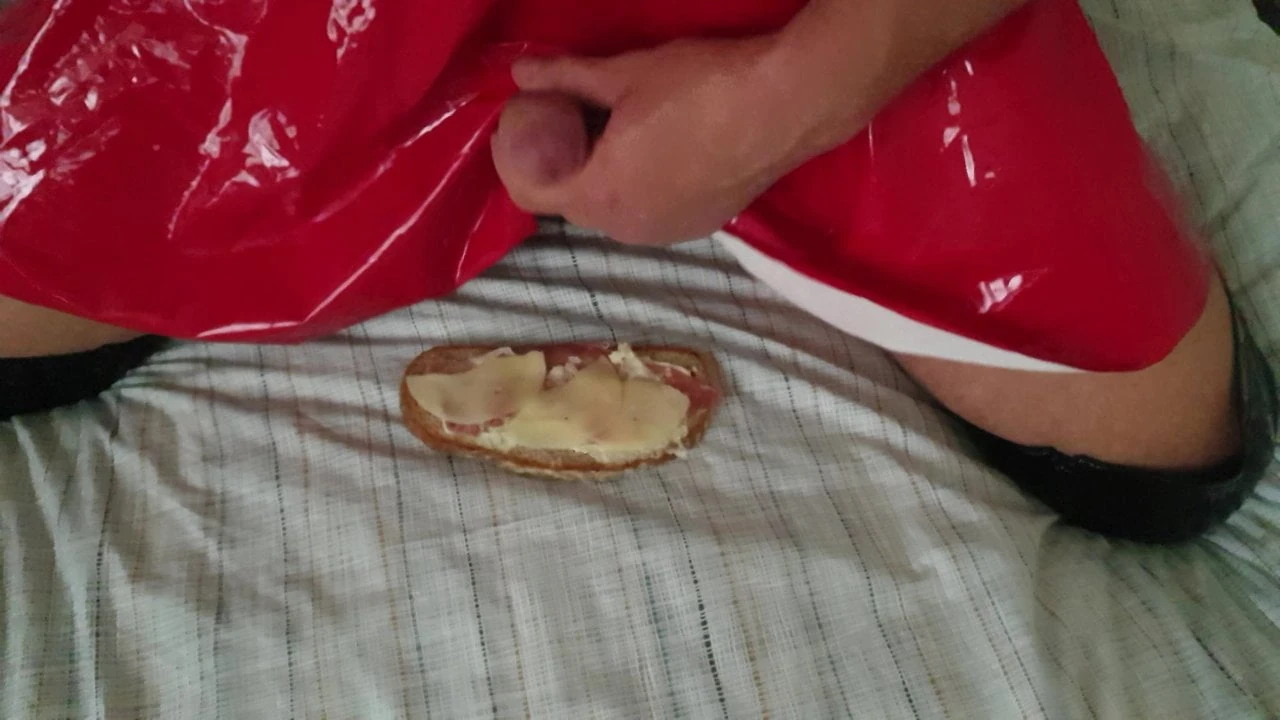 Pancutan segar di sandwich