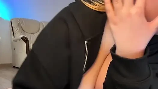 Close up fingering tight pussy with jucielussie