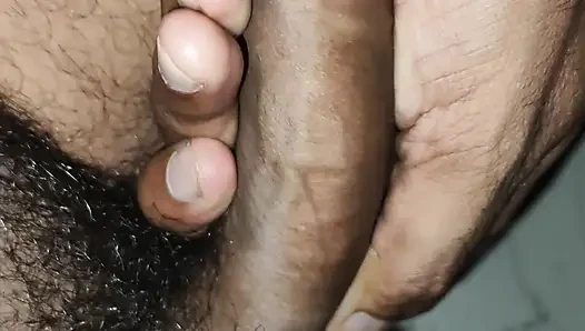 Aaj lund bahut jyada hard hone ke karan mutth marni padi.