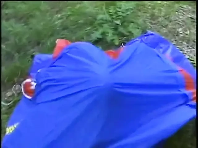 Στιγμές διασκέδασης στο δάσος