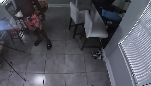 Толстушку жарят в два смычка в видео от первого лица