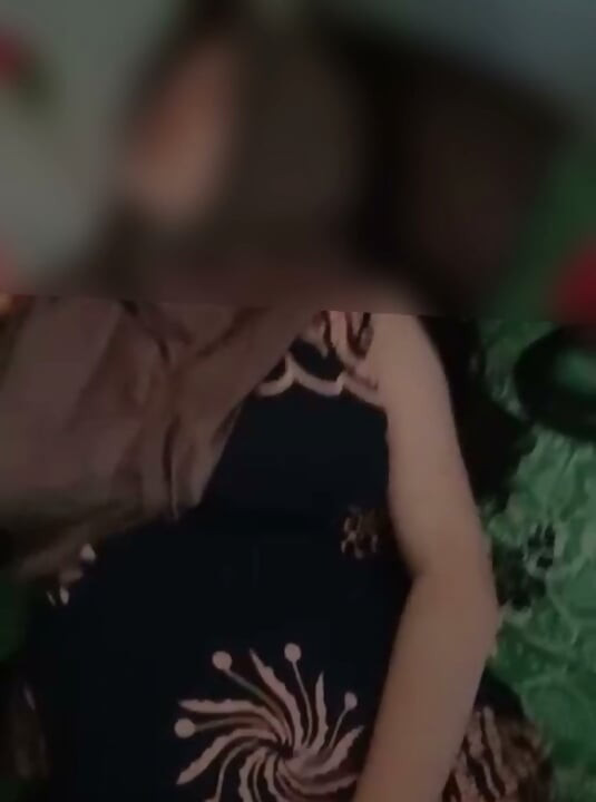The sighing of a village girl in hijab is really very delicious part2