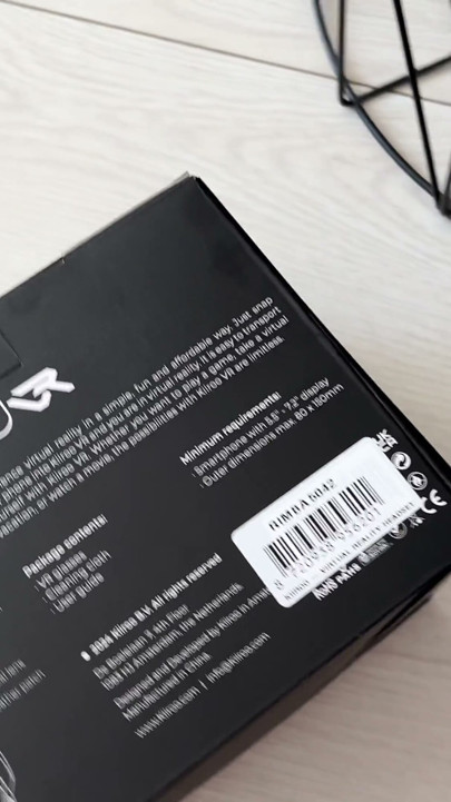 "Meu deus, por que você fez isso com sua madrasta. Isso é tão errado!!" Enteado enganou sua madrasta brincando com máquina de sexo Rimba em VR | Clipe 1