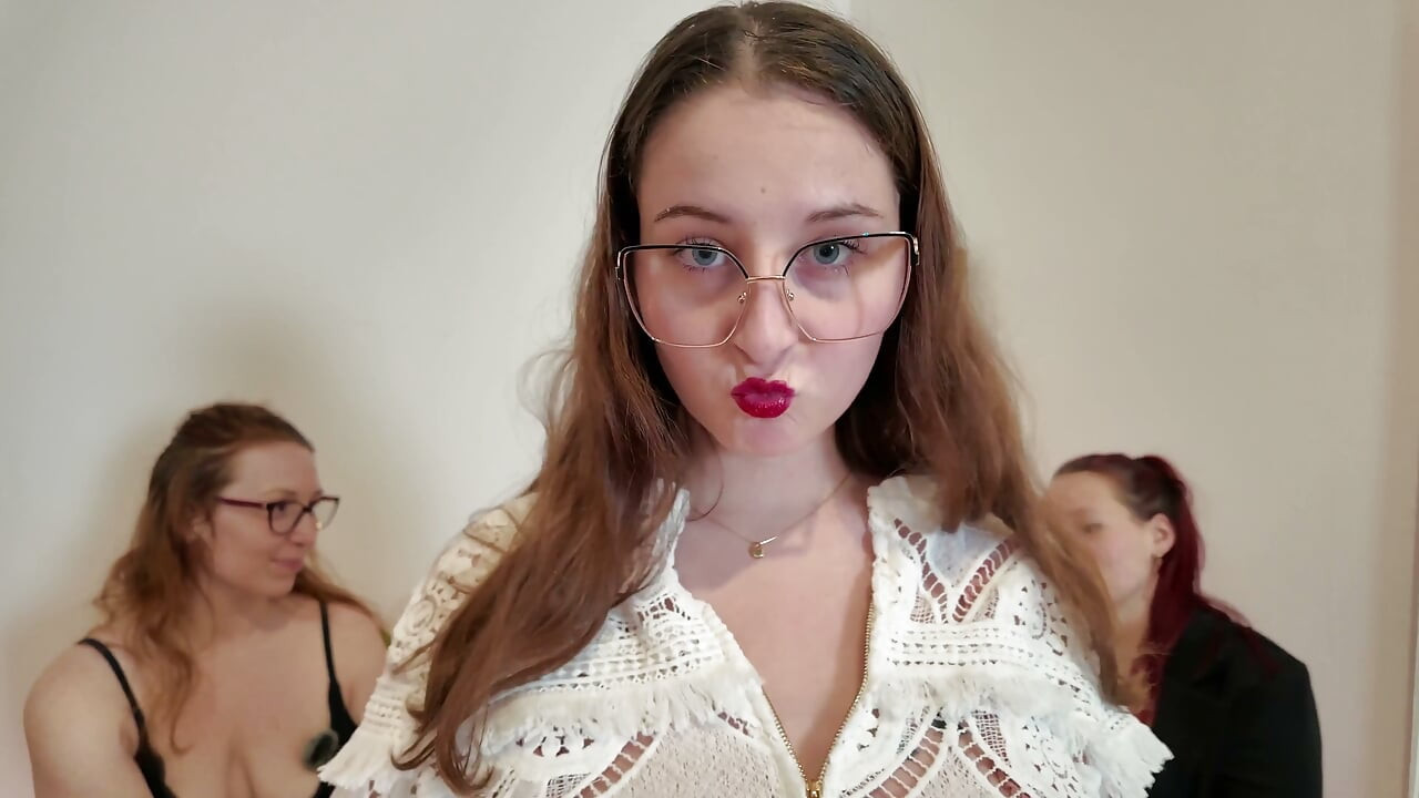 Show de lingerie e Défi X (20 minutos)