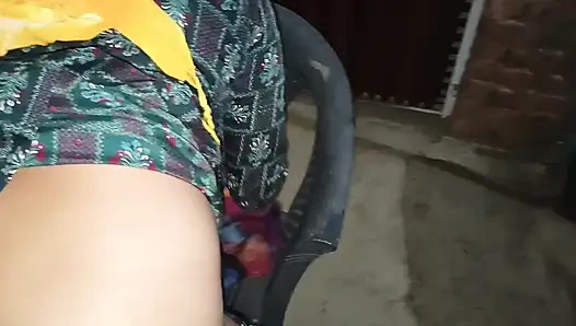 Jijaji gand gai gemuk. Sali pantat besar bulat panas hardcore disetubuhi oleh jija.