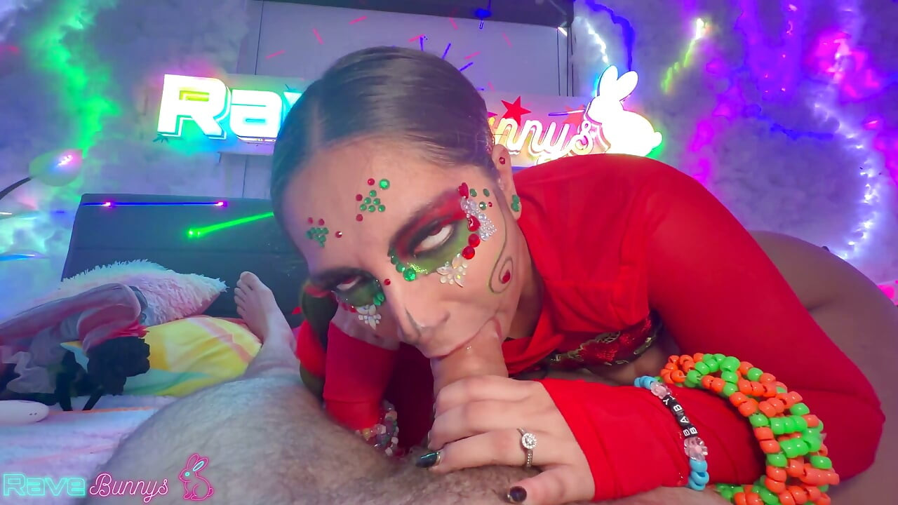 Madison Wilde schüttelt ihren fetten arsch in Sequin Shorts für brian Omally!