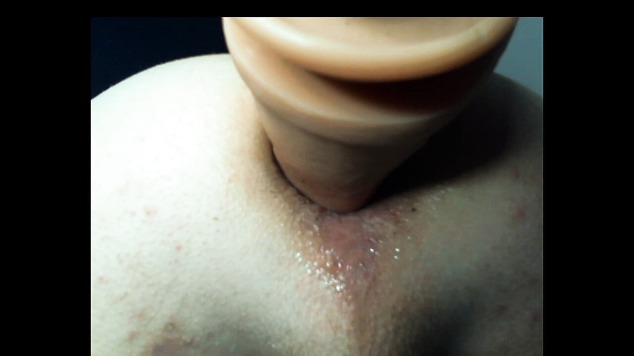 ディープファックのためにお尻を準備する