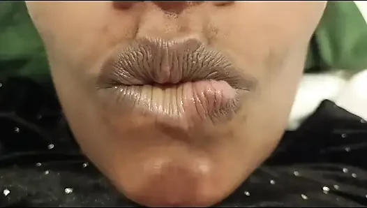 Istri desi ngentot & malang