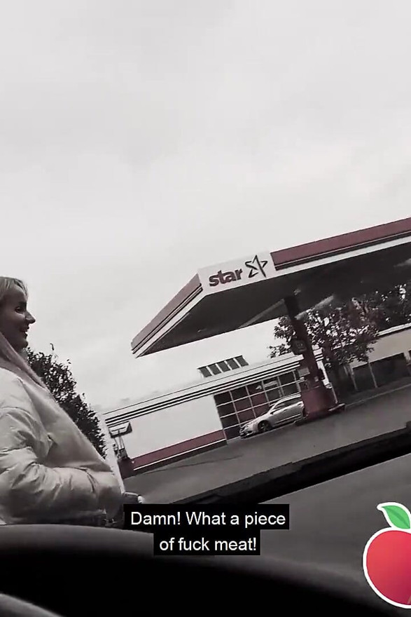 Geile Tania Swank mit fick-ich-stiefeln im freien geknallt!