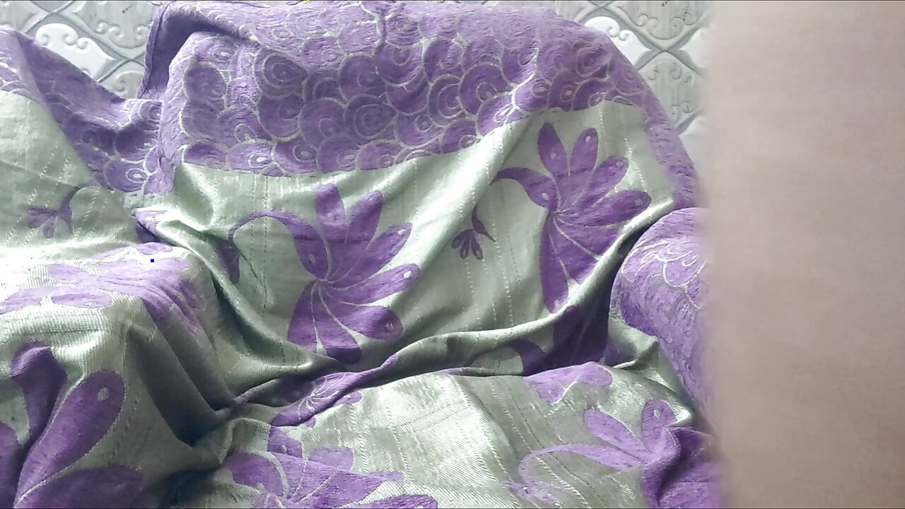 Dever Bhabhi Roleplay solo fingering and dirty talk