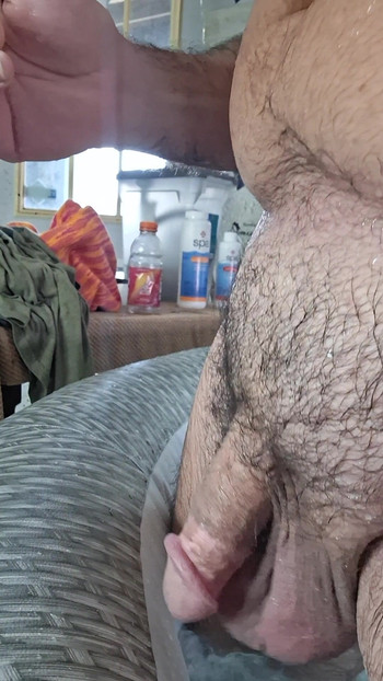 Pokazujem ti svoj mokri kurac i jaja