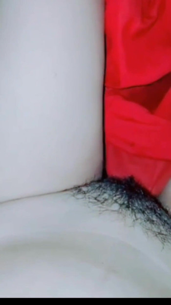 Nezapomenutelný okamžik z "Tajná masturbace sama v domě, jak dlouho někdo přichází a ruší, tam je to"