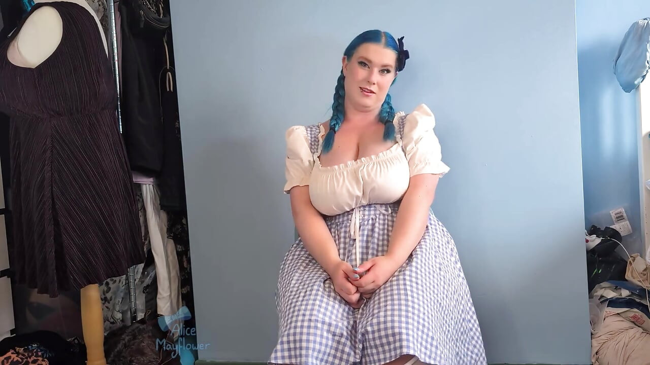 Horny Girl Wants Anal - Solo Girl