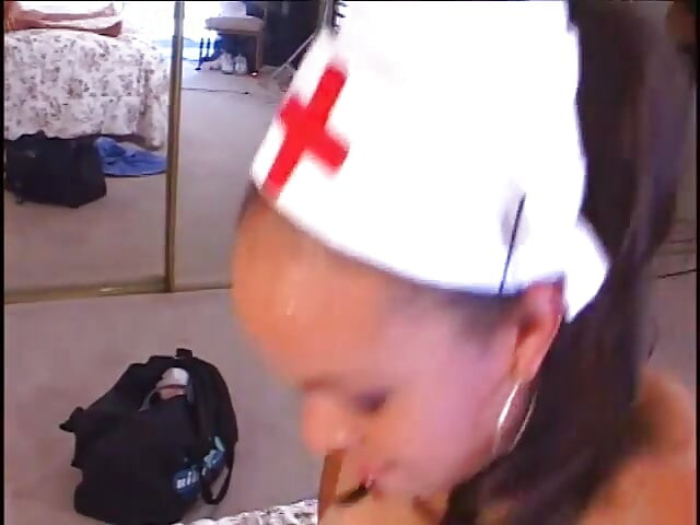 Ebony nurse enjoys 69 action before riding patient