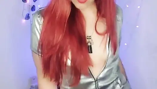 Aku Membawa Pulang Yang Memalukan Untuk Mengisap Penisnya Di Depan Suamiku Yang Bercuckold!!