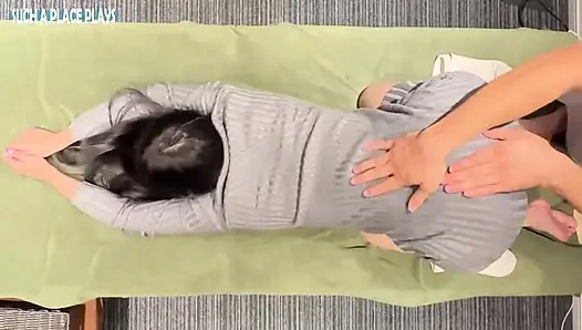 Trancebloom as a Gentle Beauty Reaches Her First Deep Peak in Overwhelming Heat