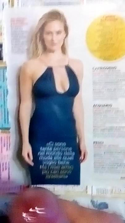 Bar Refaeli cum tribute